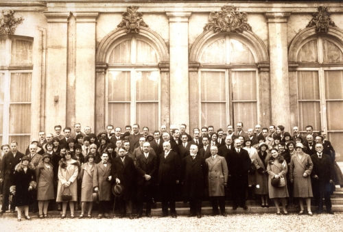 Staff at Caisse Nationale de Cr&eacute;dit Agricole in 1929